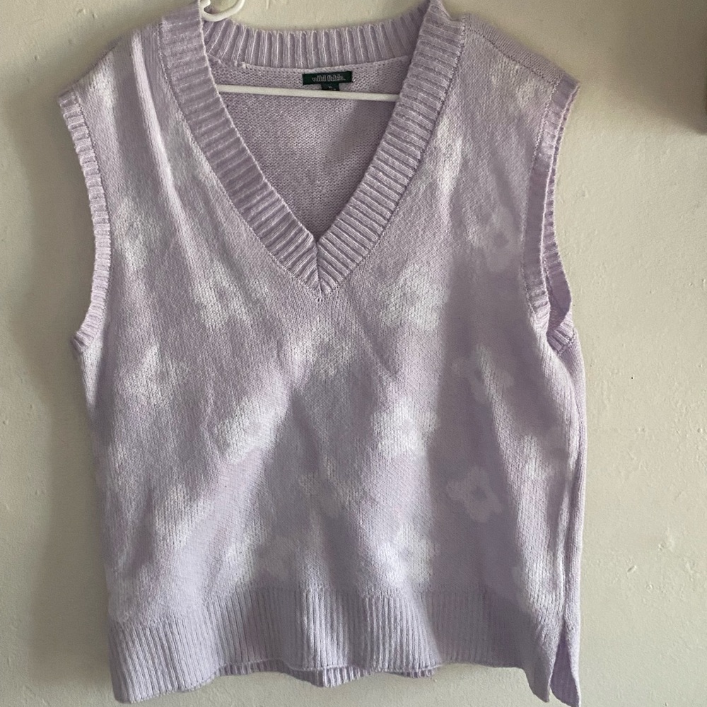 Purple flower print sweater vest